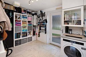 Photo 16- click for photo gallery